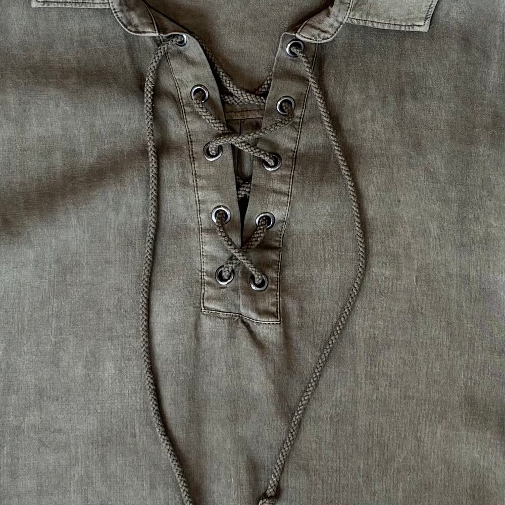 Evereve Cloth & Stone Lace Up Top Tencel Blouse Olive Green Womens Size Small - Picture 3 of 10